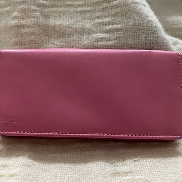 MAZE  Pink Leather Zip Around Wallet  Clutch Credit Card Case Passport Holder N4 - Picture 5 of 8